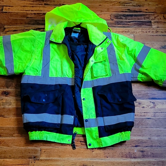 Class 3 High Vis Safety Jacket - Picture 2 of 6